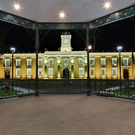 Casa Central De Santa Ana Exterior photo