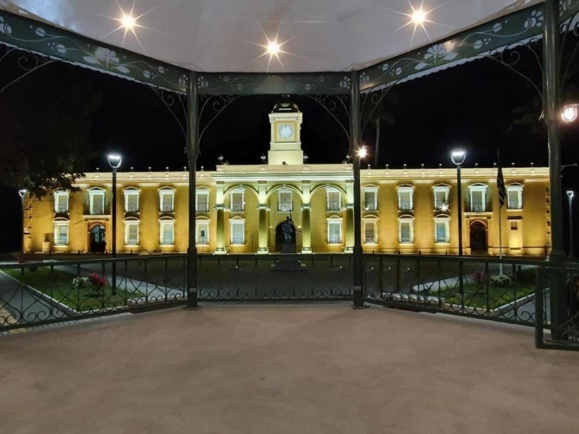 Casa Central De Santa Ana Exterior photo